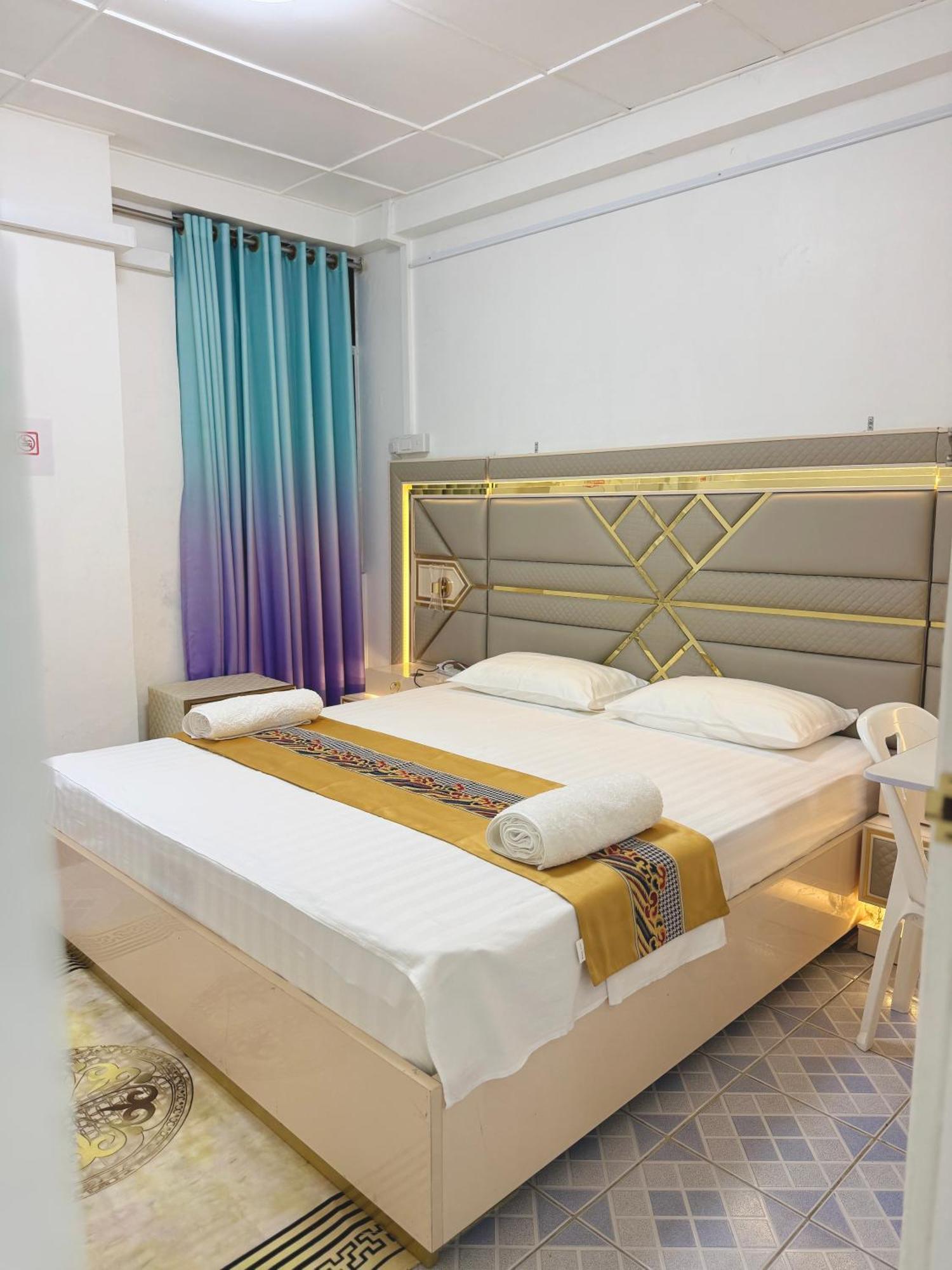 Ontrack Travel Apartamento Malé Exterior foto