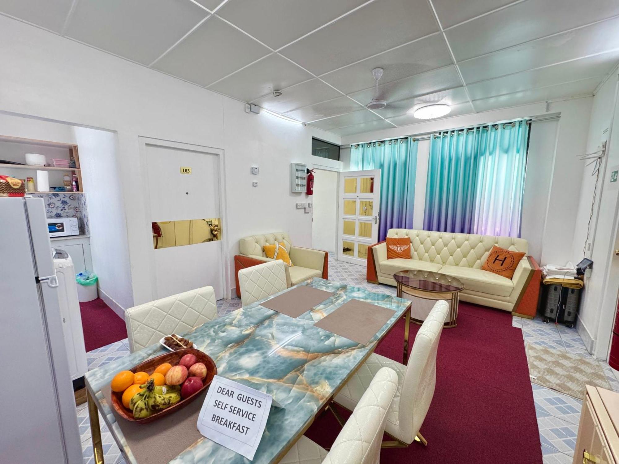 Ontrack Travel Apartamento Malé Exterior foto